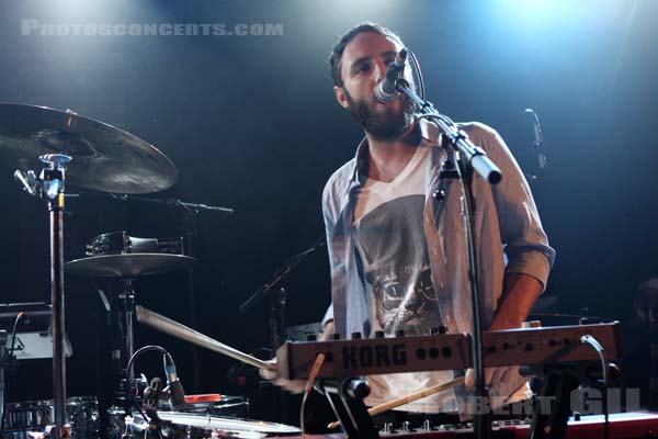 LOCAL NATIVES - 2009-10-15 - PARIS - La Maroquinerie - 